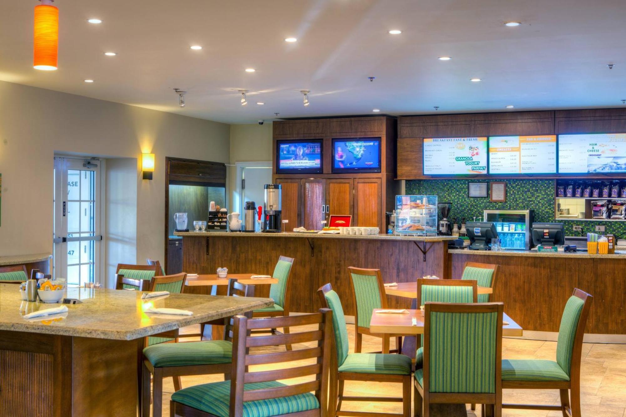 מלון Courtyard By Marriott Bridgetown, Barbados מראה חיצוני תמונה