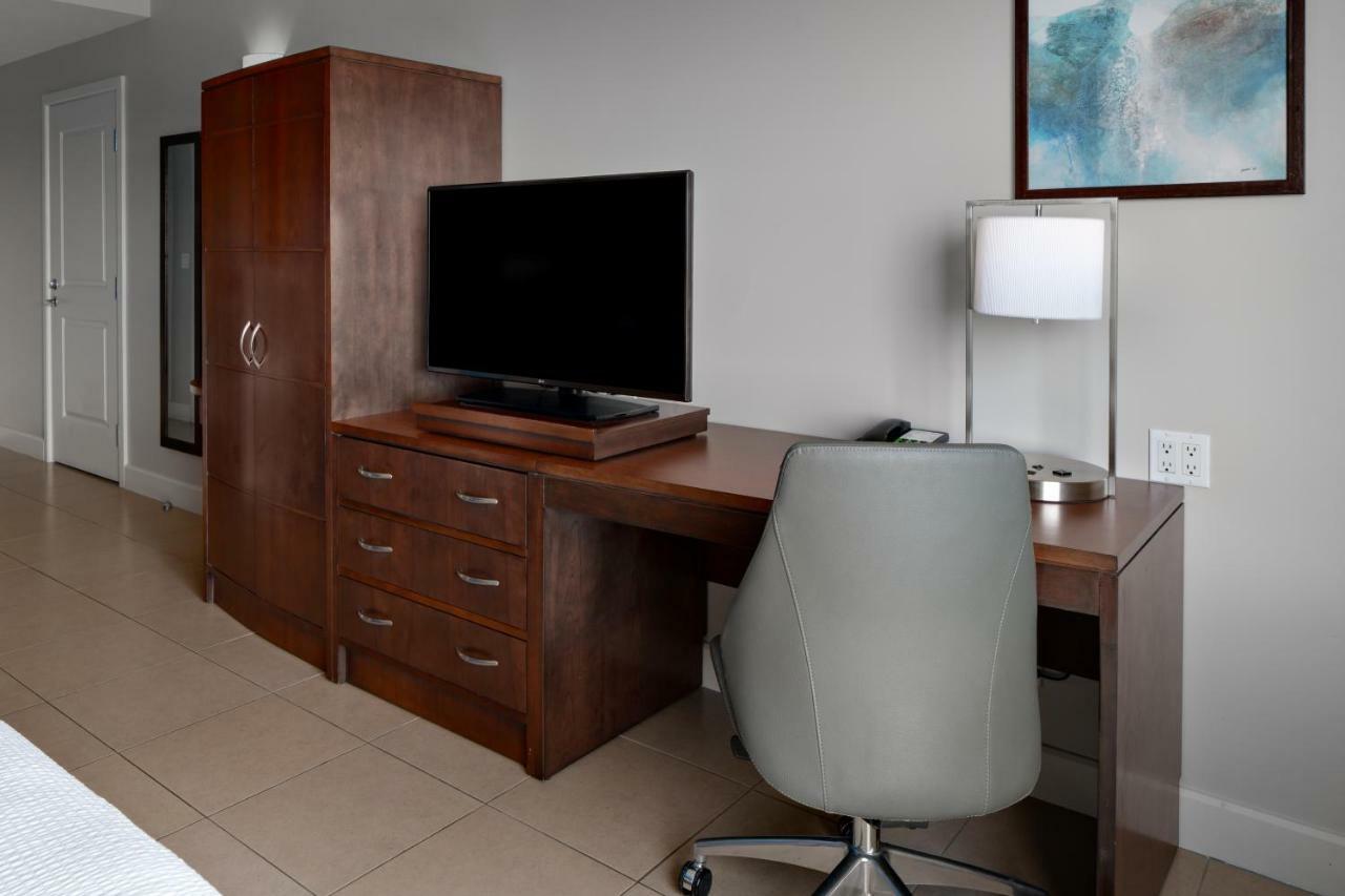 מלון Courtyard By Marriott Bridgetown, Barbados מראה חיצוני תמונה