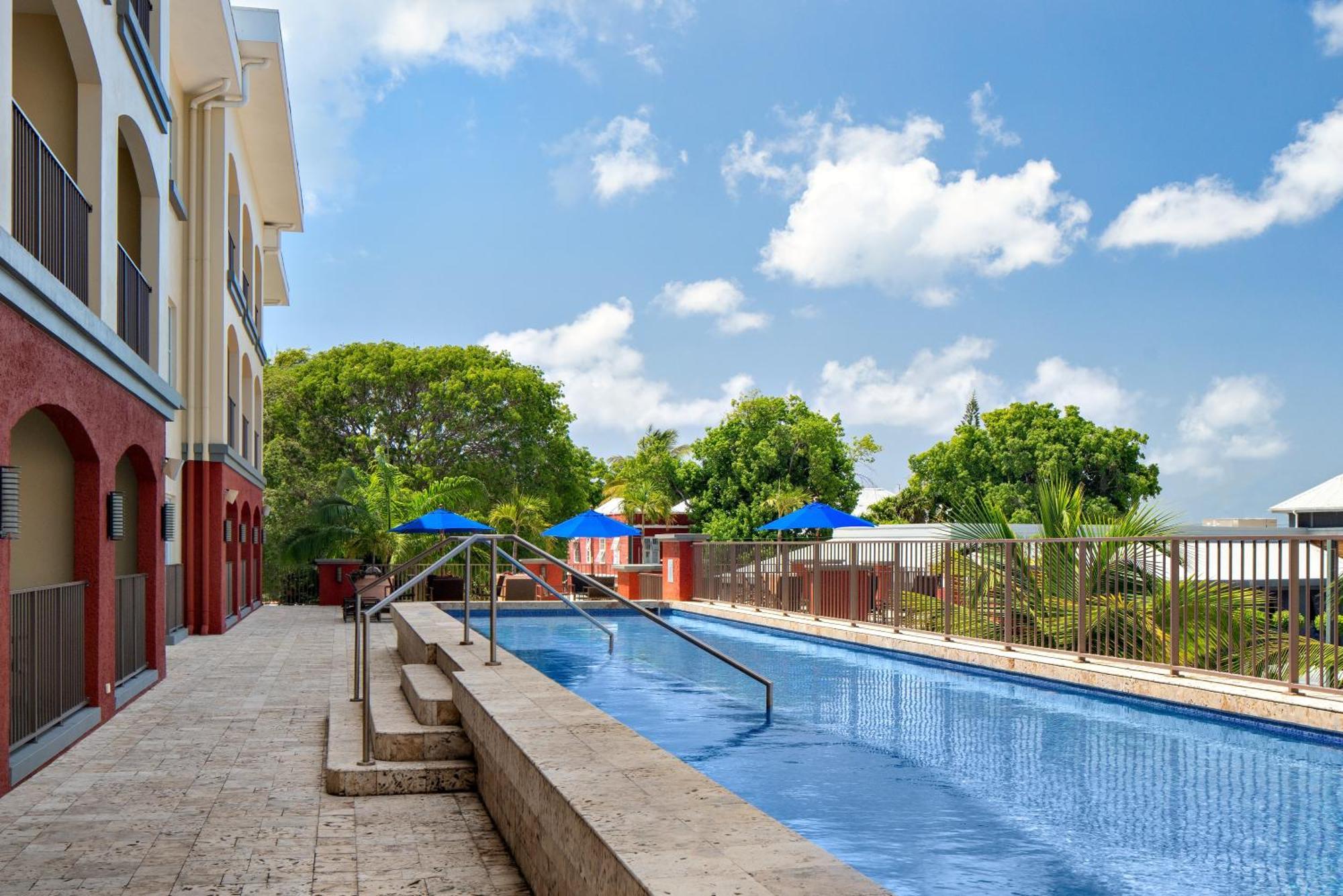 מלון Courtyard By Marriott Bridgetown, Barbados מראה חיצוני תמונה