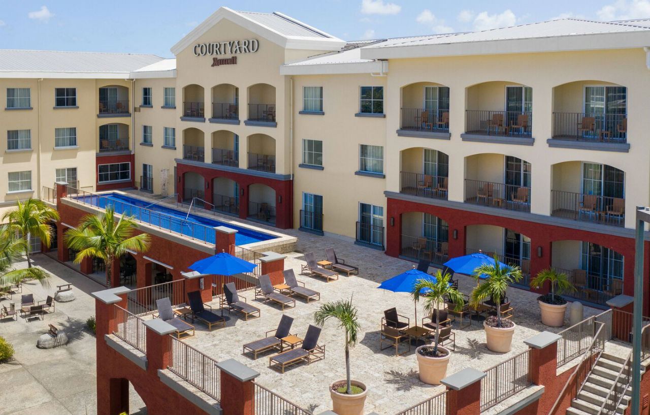 מלון Courtyard By Marriott Bridgetown, Barbados מראה חיצוני תמונה